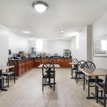 The Townhouse Inn High Point Bagian luar foto