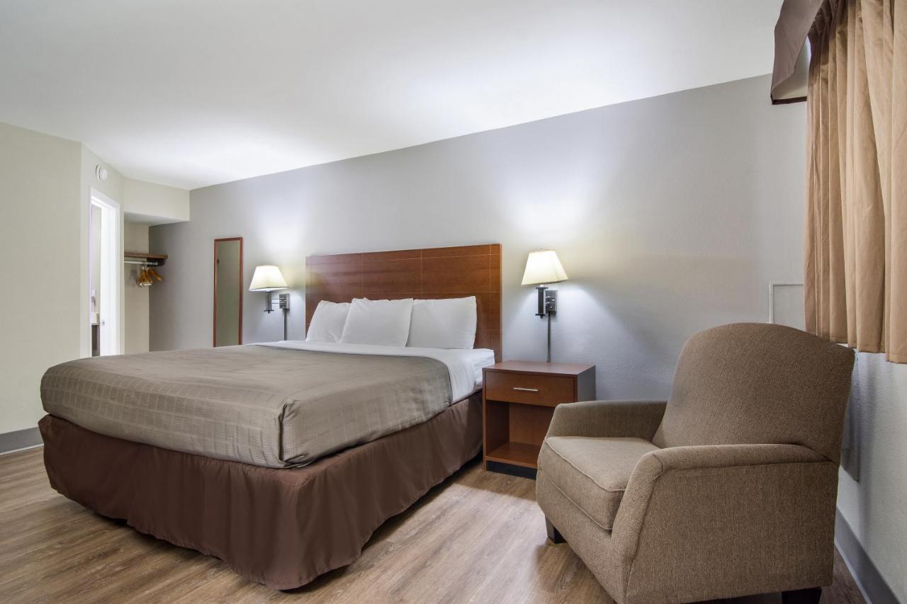 The Townhouse Inn High Point Bagian luar foto