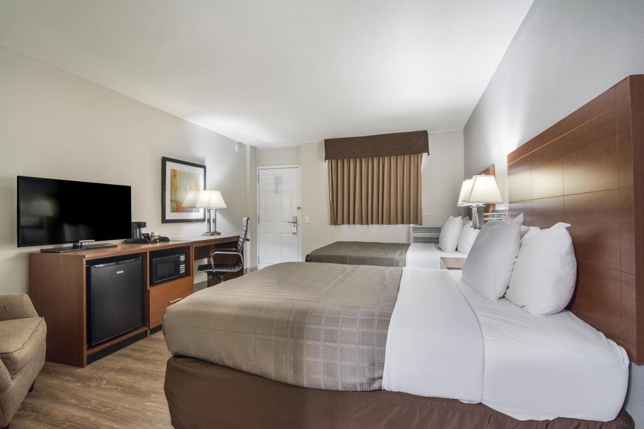 The Townhouse Inn High Point Bagian luar foto