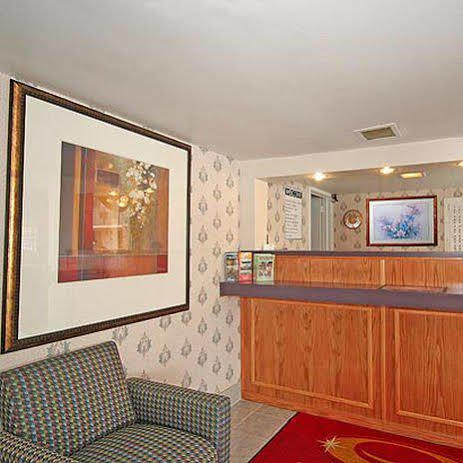 The Townhouse Inn High Point Interior foto